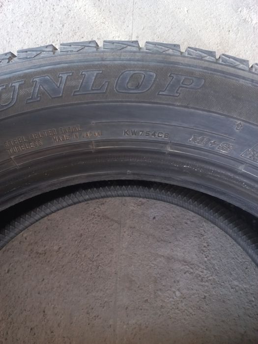 Продам автошины зимние пара 24000