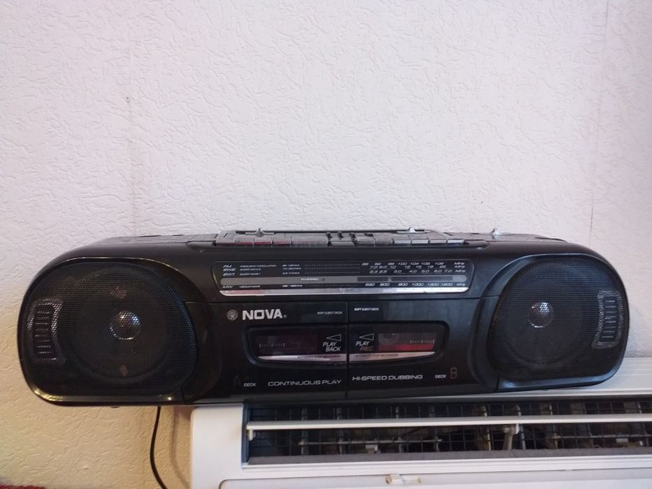 Радиокасетофон Nova