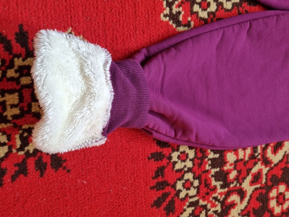 Спортивные теплые штаны