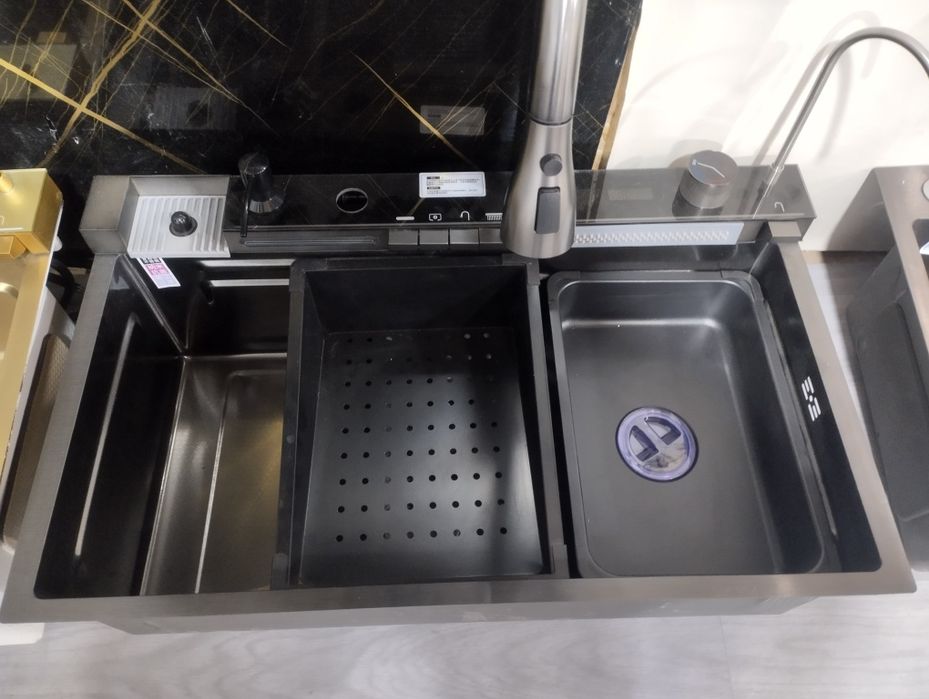 Водопад кухонная мойка