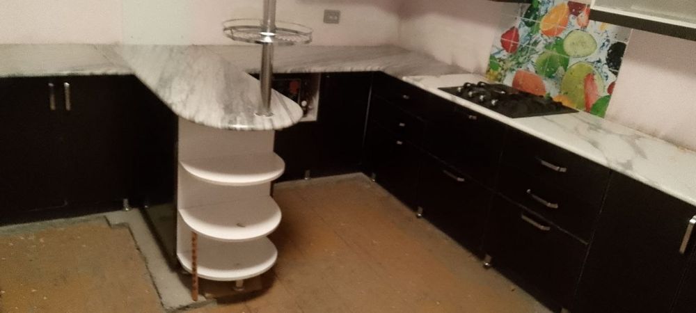 Срочно Продаётся кухонный гарнитур