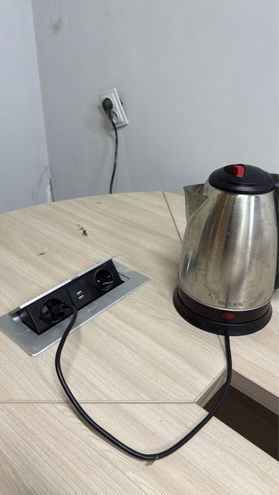 Стол        для     работы