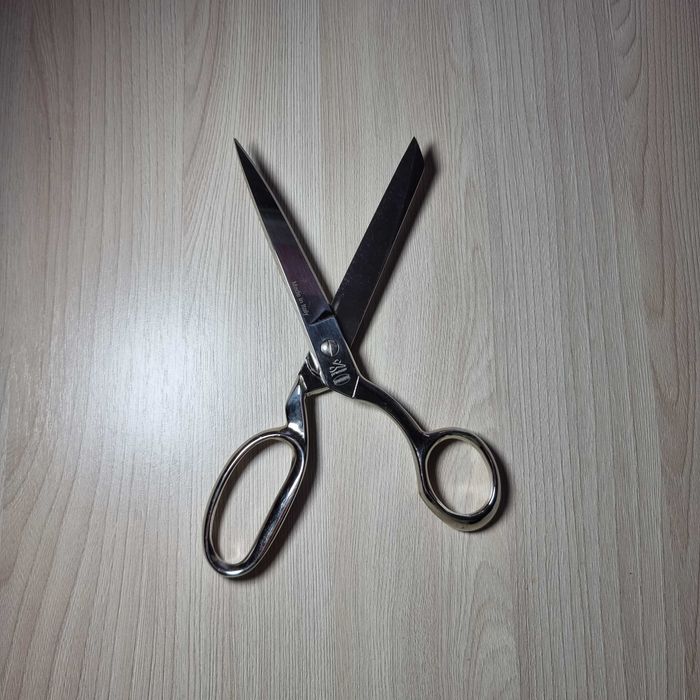Foarfeca profesionala croitorie - Made in Italy - lame din otel carbon