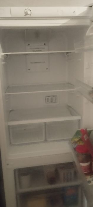 Холодильник Indesit