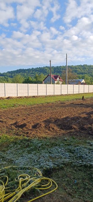 Gard din beton plăci și stâlpi