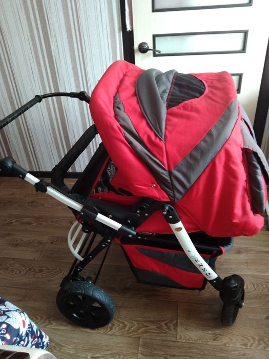 Продам для двойняшек коляску