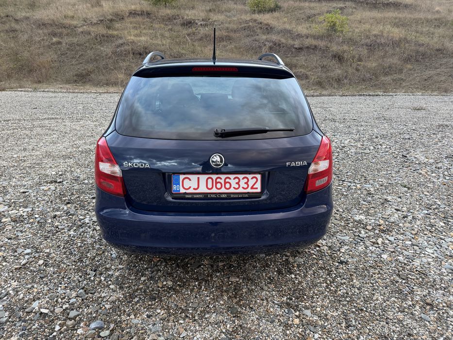 SKODA Fabia 2015 — imagine 4