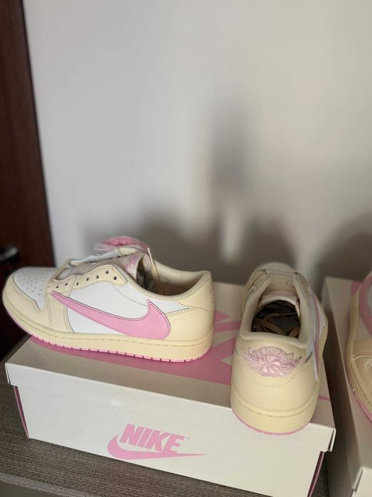 Travis Scott x Air Jordan 1 “Shy Pink”