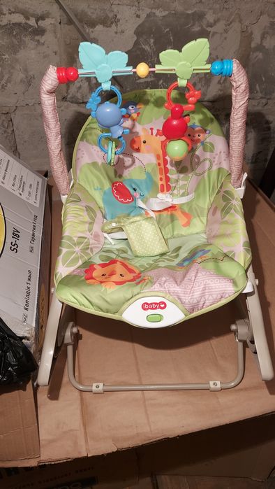 Продам детское кресло качалка.