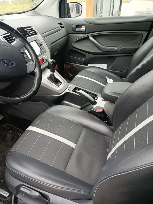 Vând Ford Kuga 2011