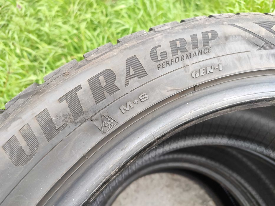 2бр Зимни гуми 275 45 21 - Goodyear DOT 2022