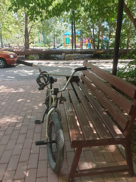 Продам велосипед BMX  в хорошем состоянии