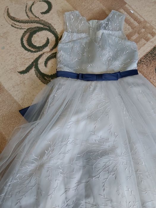 Платье на девочку