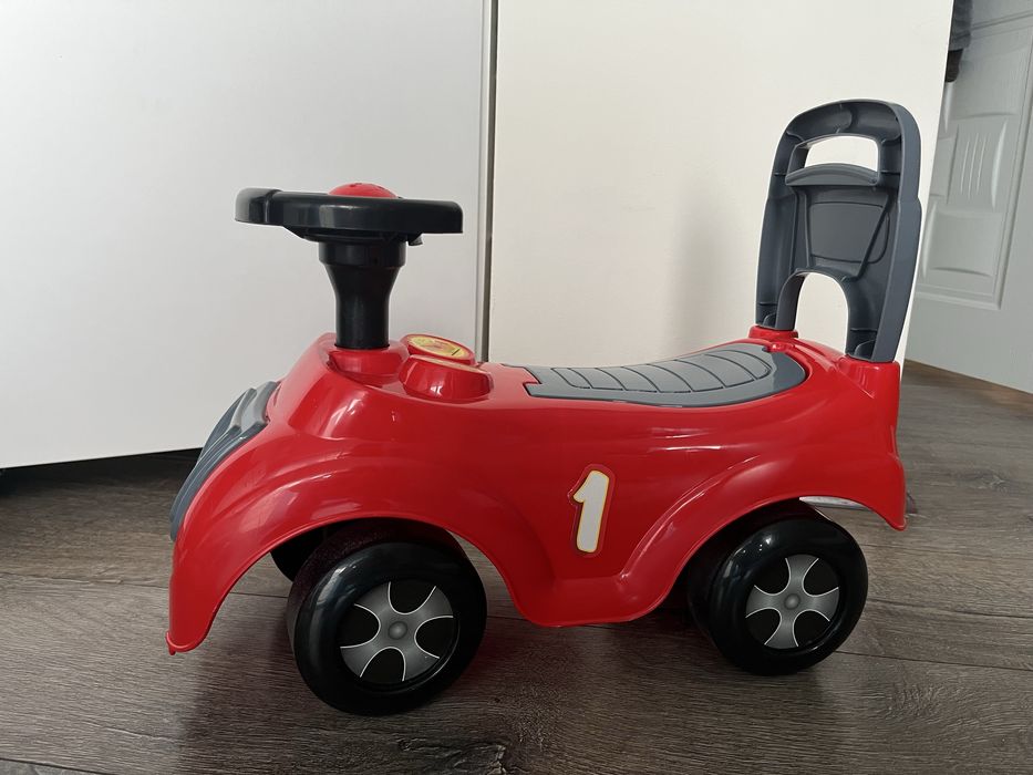 Детска кола за бутане с крачета