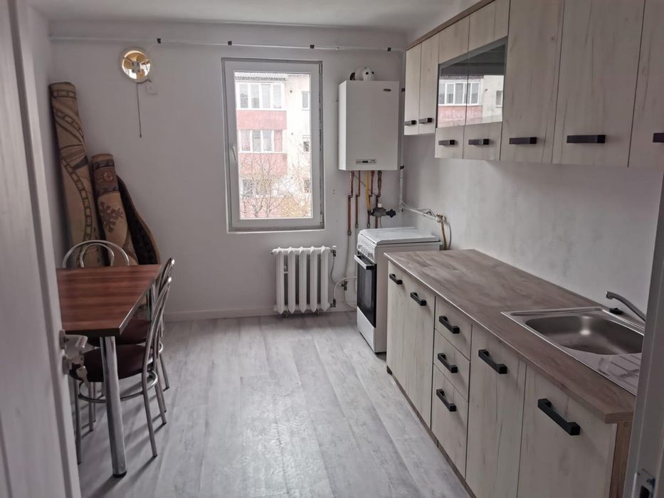 Vând apartament
