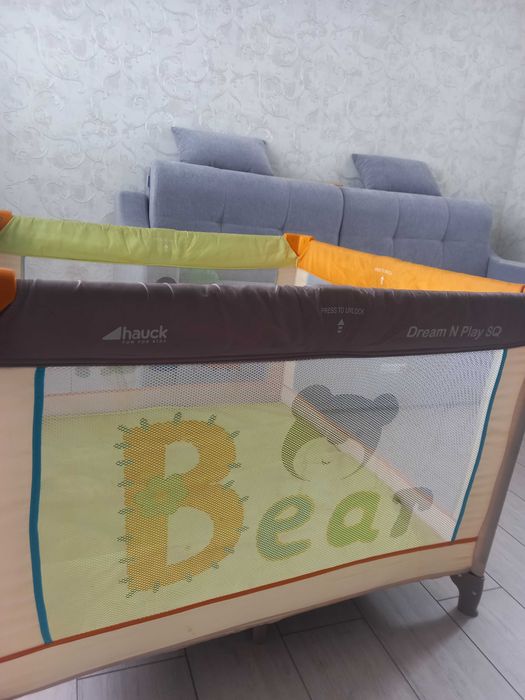 Игровой детский манеж Hauck