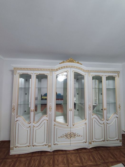 Мебельшик мебел құрастырушы