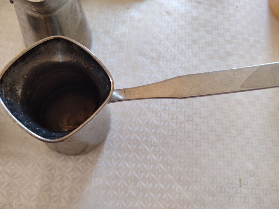 Продам кофеварку