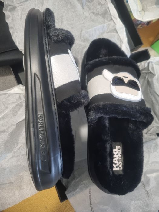 Чехли Karl Lagerfeld