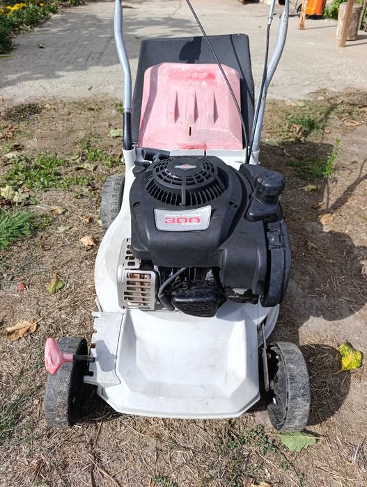 Бензинова косачка