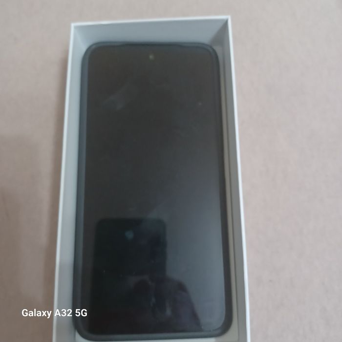 Продавам Нов Xiaomi Redmi 15