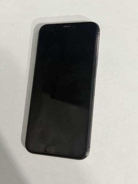 iPhone X negru, aspect 10/10, fără zgârieturi.