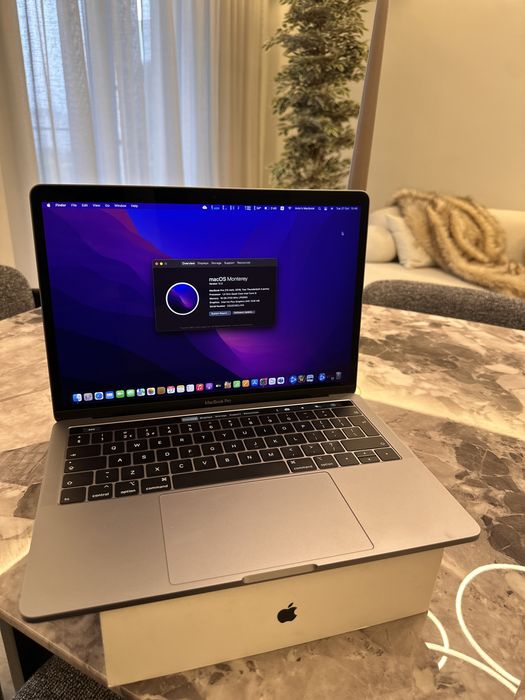 Apple Macbook Pro 13 inchi touchbar