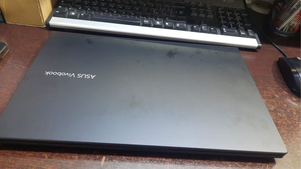 Asus vivobook i7
