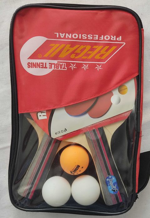 Комплект 2бр хилки за тенис на маса и 3бр топчета