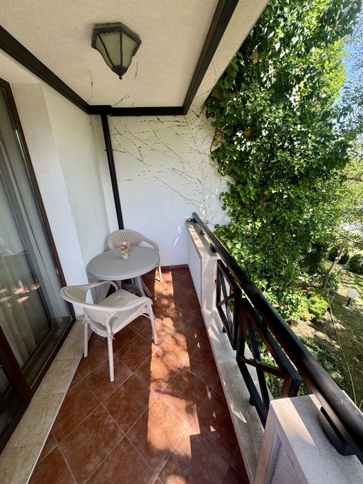 Двустаен апартамент под наем в Oasis Resort Lozenets