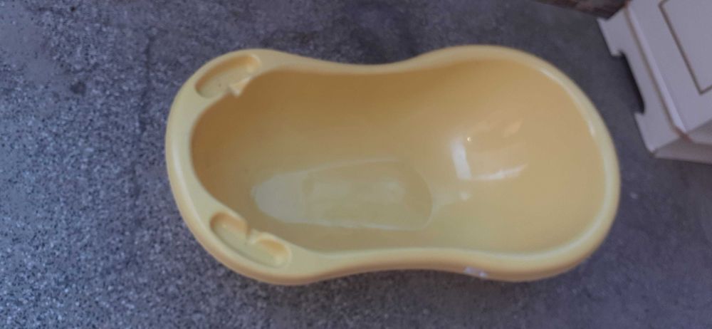 Бебешко корито за къпане