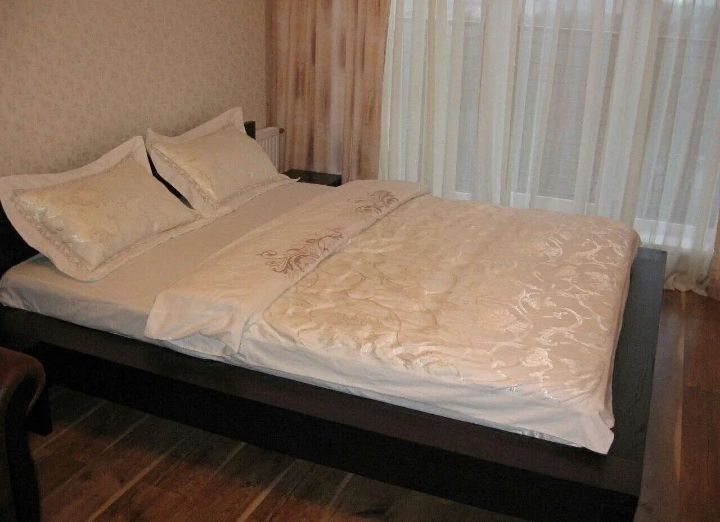 Сарыарка 11-Кенесары,  2ч 2000