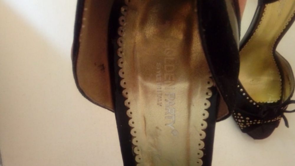 Летние туфли на шпильке