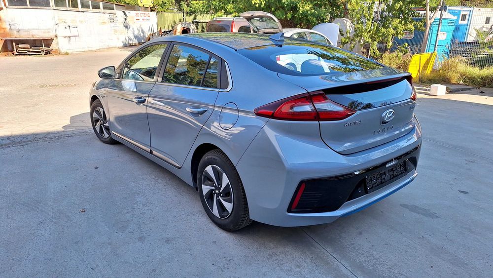 Hyundai ioniq hybrid