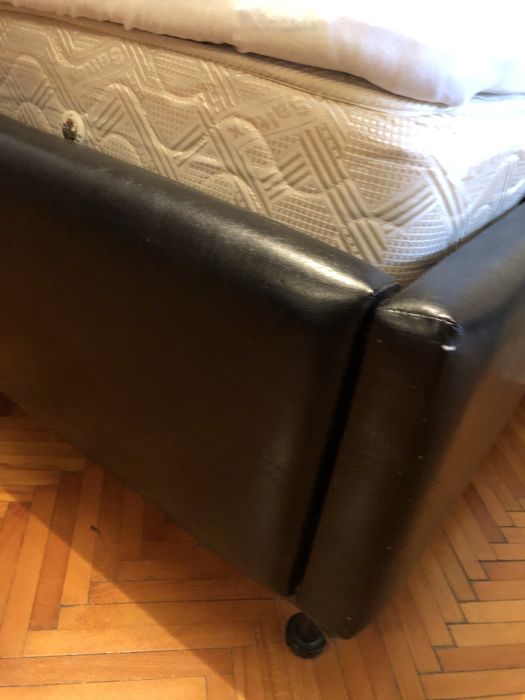 vand pat 1,40/2,00 cu salteaua inclusa