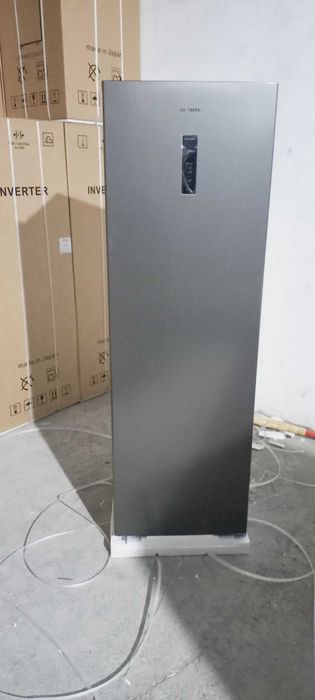 Морозильник вертикальный Aiwa 305лт, с гарантией 3 года+ доставка.