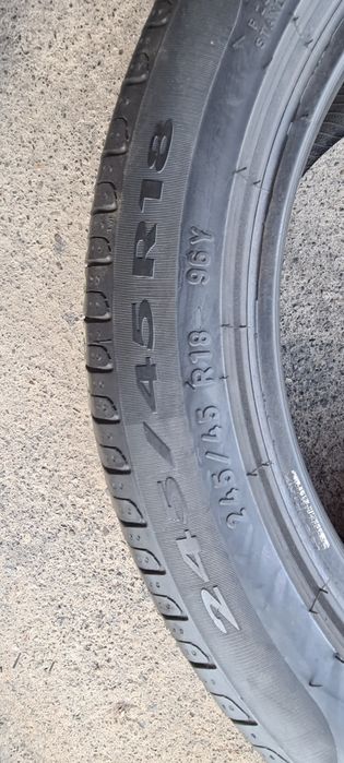 4 anvelope vara runflat Pirelli,fata 245/45/18,spate 275/40/18