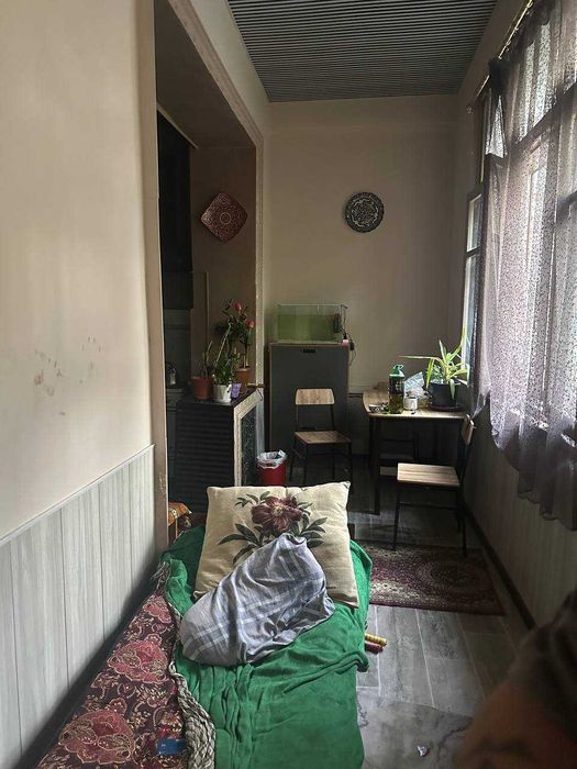 Продам квартиру на 1 квартале чиланзар 3/3/4