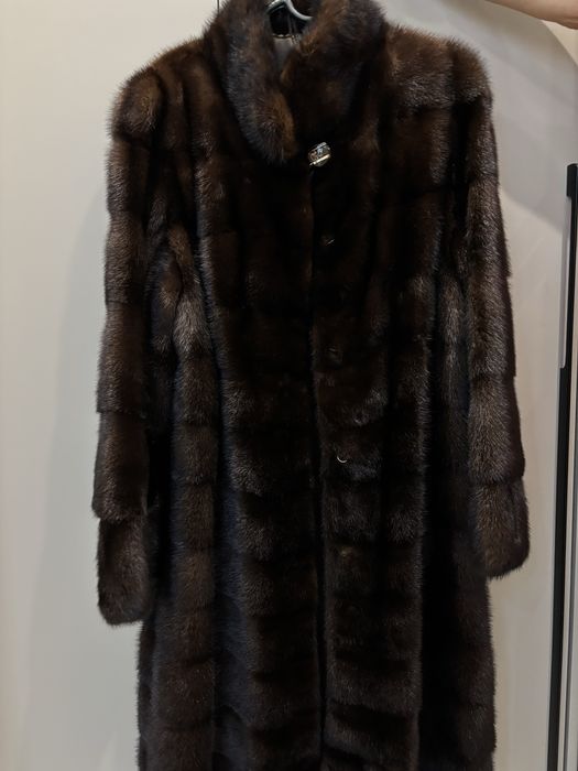 Продаю норковую шубу