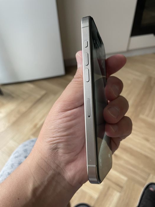 iPhone 15 pro 256гб