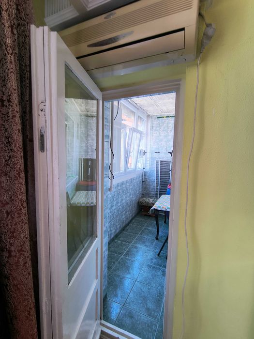 Închiriez 2 camere decomandate,mobilate, 2000 lei,Calea Rahovei, liber.