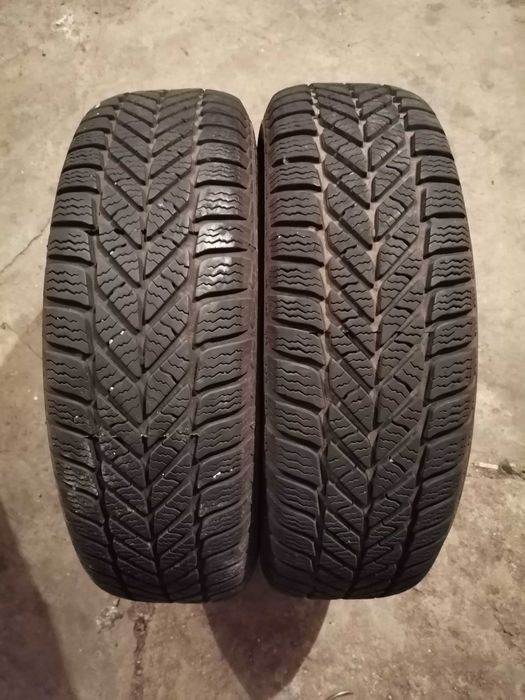Продавам 2 броя зимни гуми 185.65.15 на 1 сезон дот 2021 Debica
