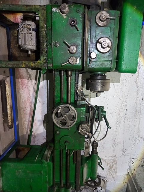 СССР болта,кувалда,малаток,арра,тиски,наковалний,станоклар бор!