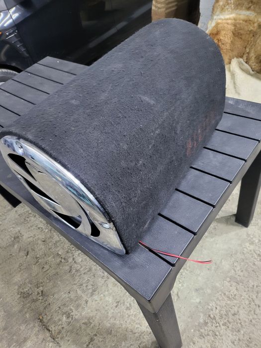 Продам сабвуфер саб