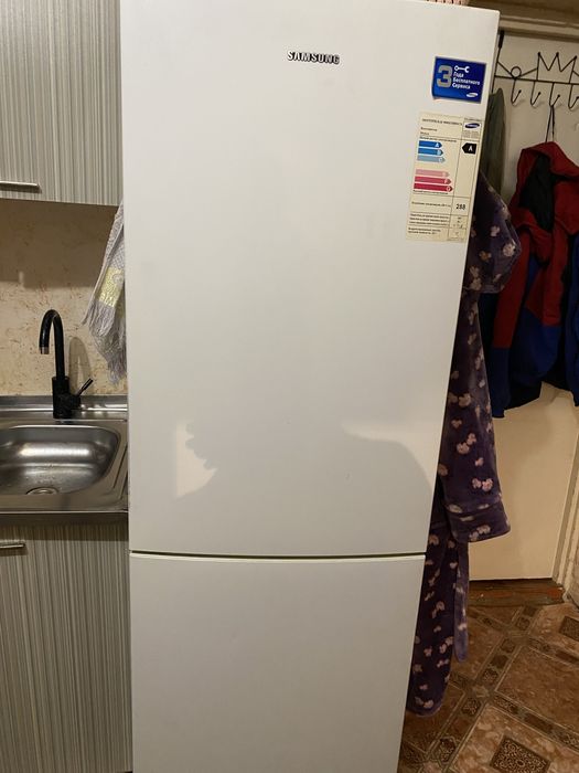 Продам холодильник