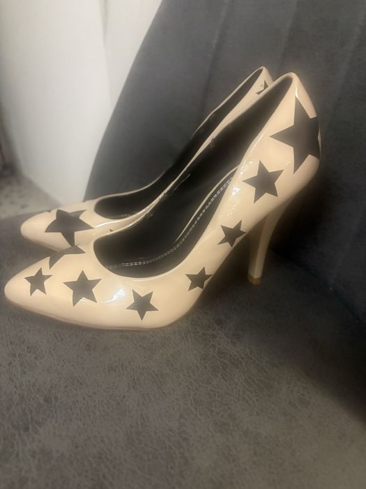 Дамски обувки на ток 37 н