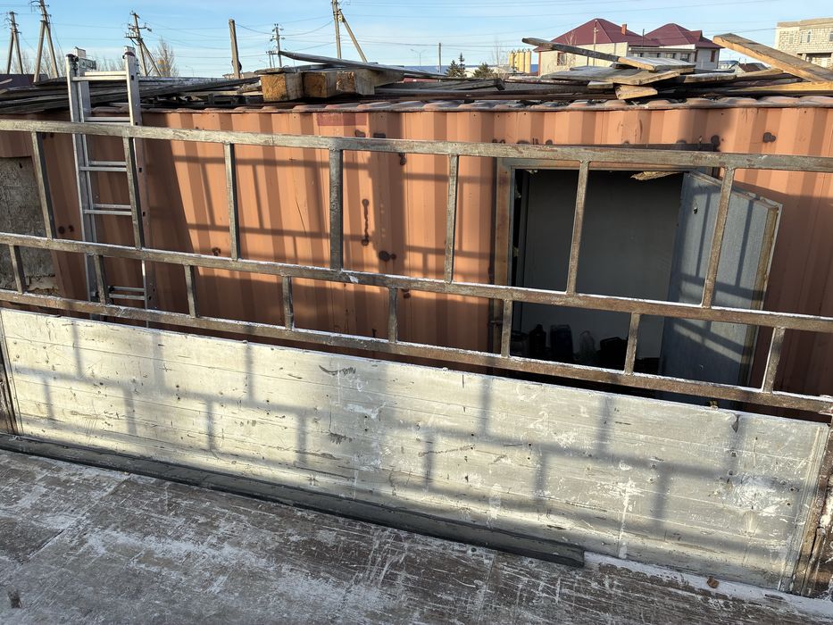 Продам ворота от прицепа Schmitz