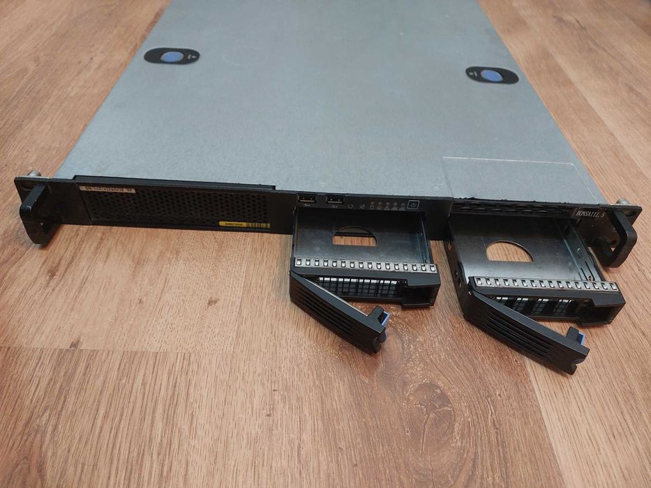 Server 1U Chenbro RM11602, 2x Xeon X5670, 16GB DDR3, 2xCaddy SATA 3.5" LFF
