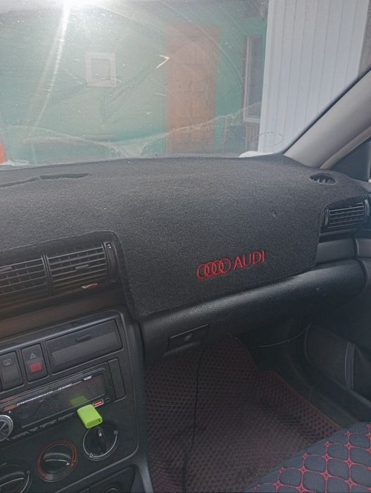 Ауди А4, газ бензин, 1,6