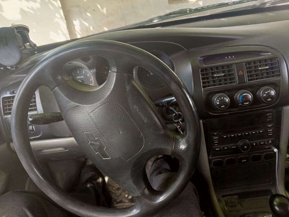 Срочно Cobaltga Бартер бор, Chevrolet Epica 2.0i V200

2004-йил